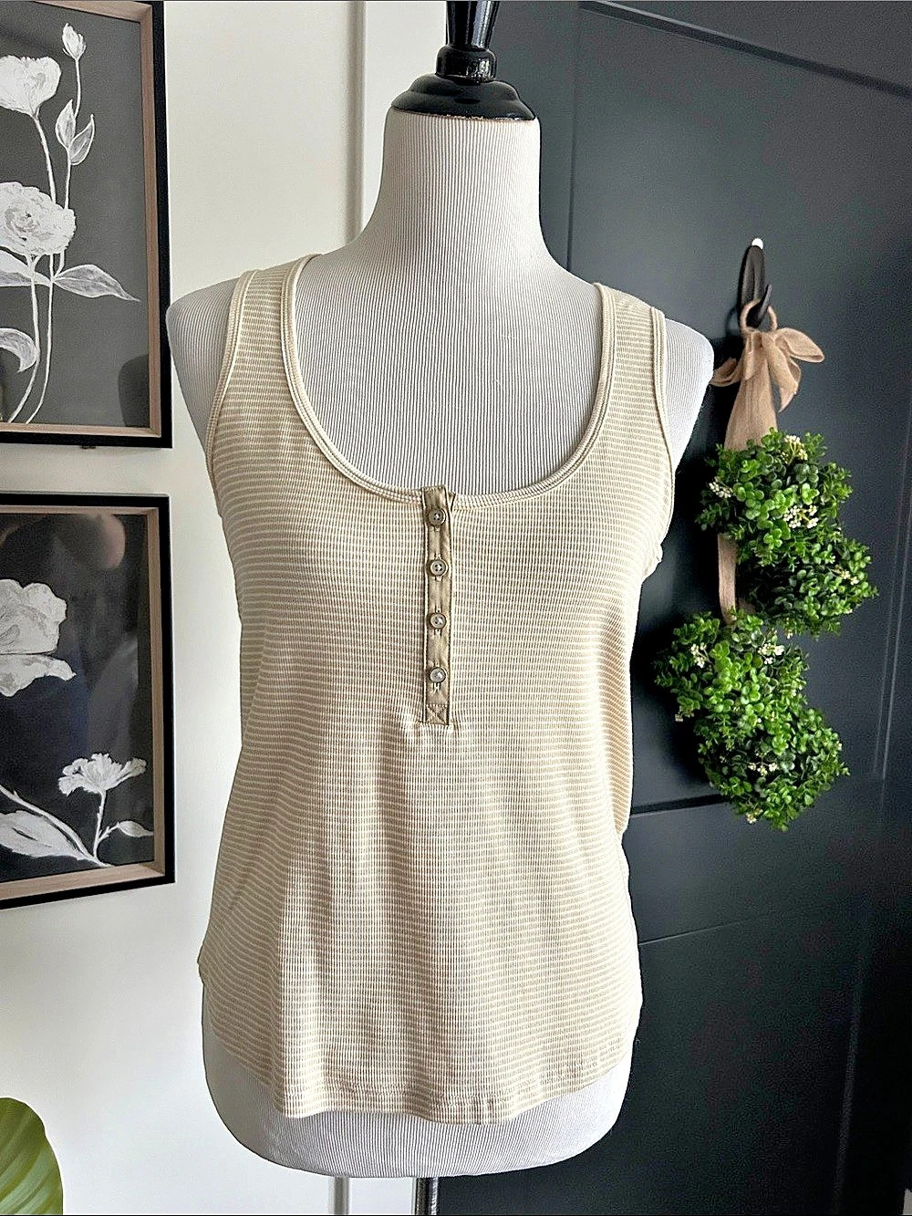 Lauren Conrad Striped Tank Top in Beige & White Small Like New never worn